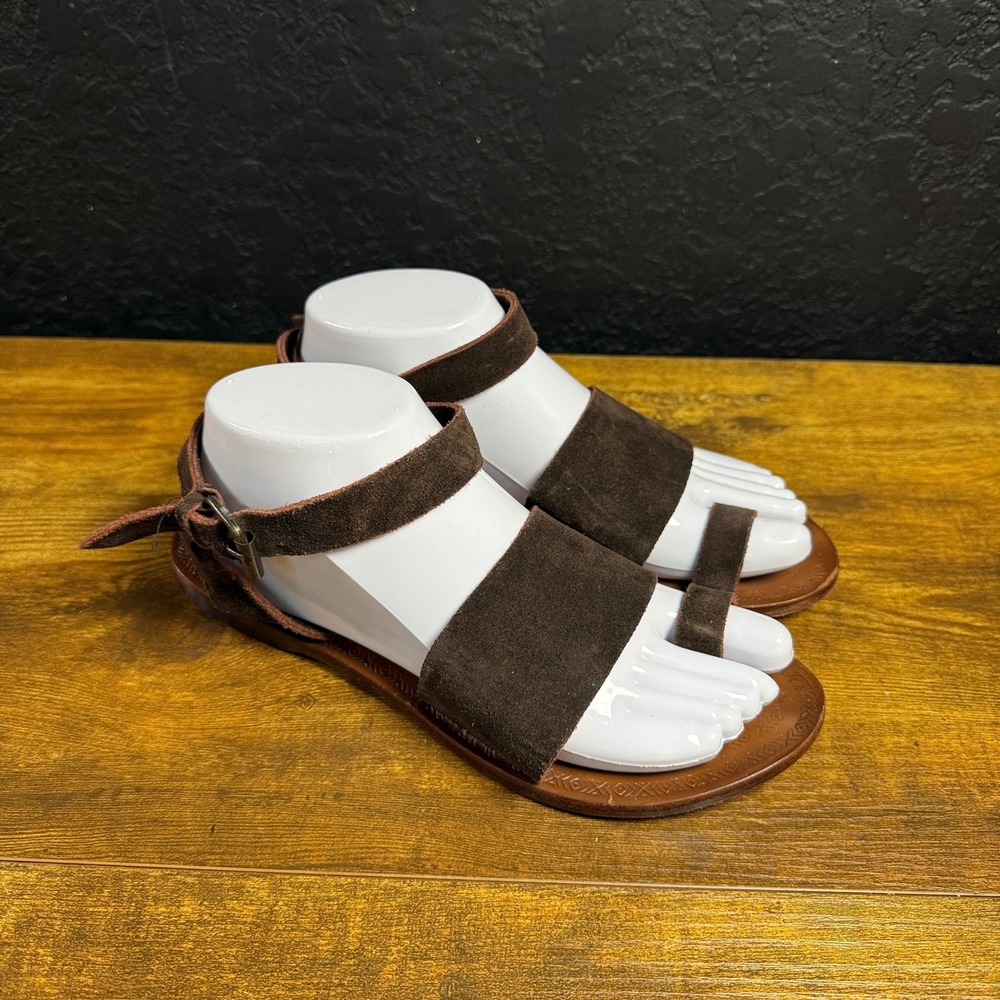 Free People Torrence Brown Suede Toe Loop Flat Sandal Womens Size 38